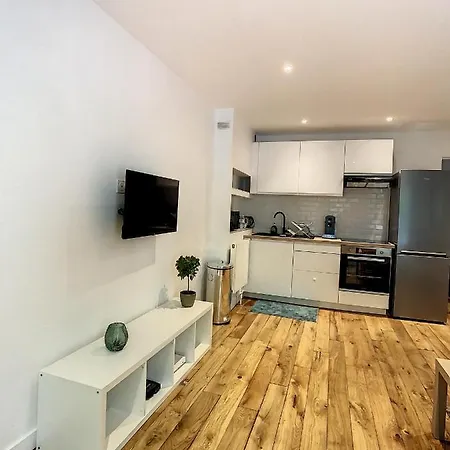Appartement Studio Hyper Centre Gare Vieil Mer 2pers Antibes